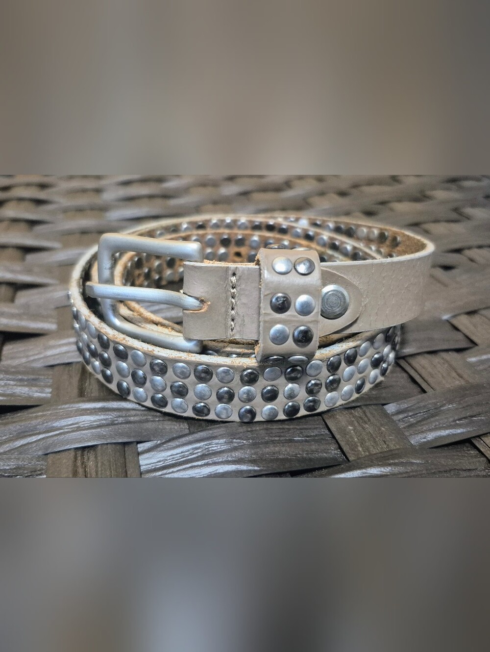 📢2/25‼️ Vintage Studded Leather Belt